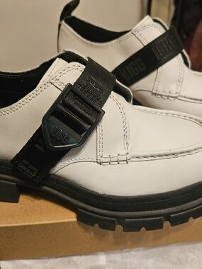 UGG Women's White Black Platform Oxford Shoe